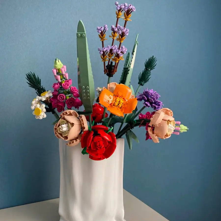 "Le Papier" Ceramic Vase