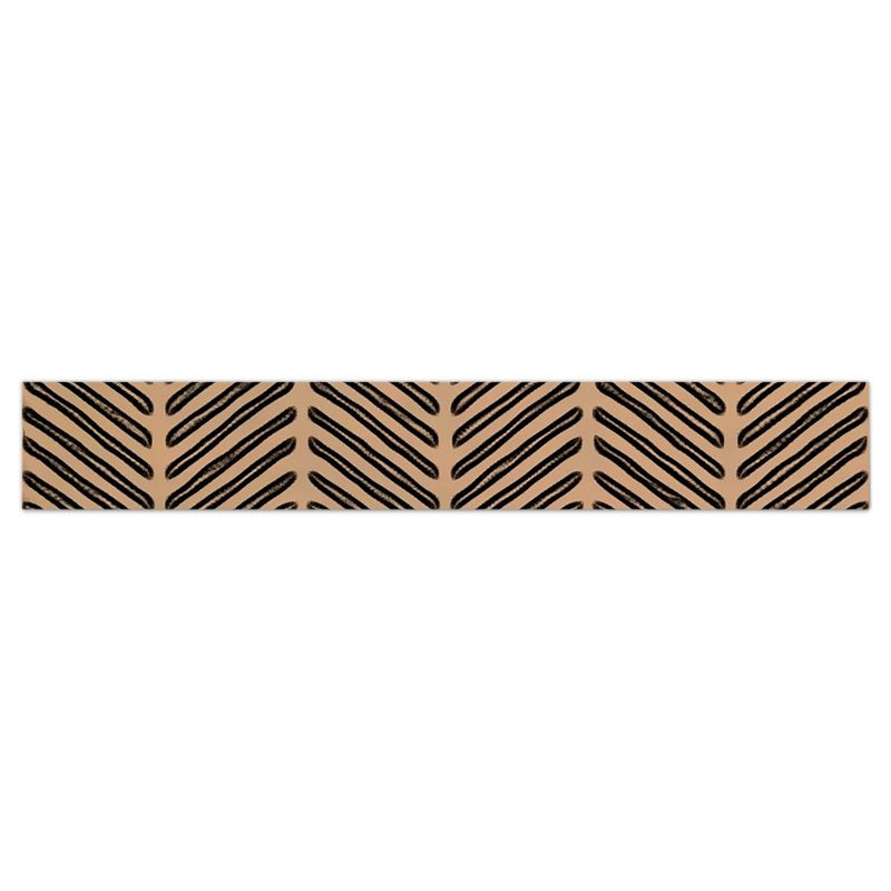 Self-adhesive wallpaper border