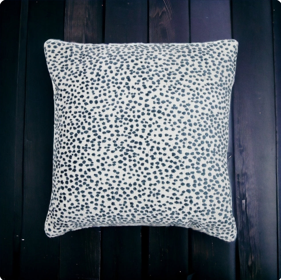 Gwen Pillow
