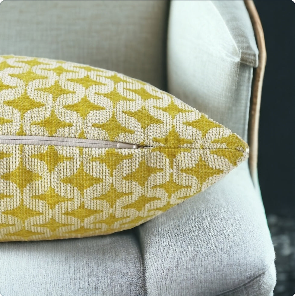 Gwen Pillow