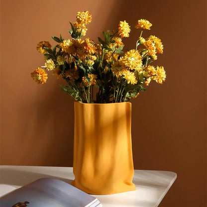 "Le Papier" Ceramic Vase