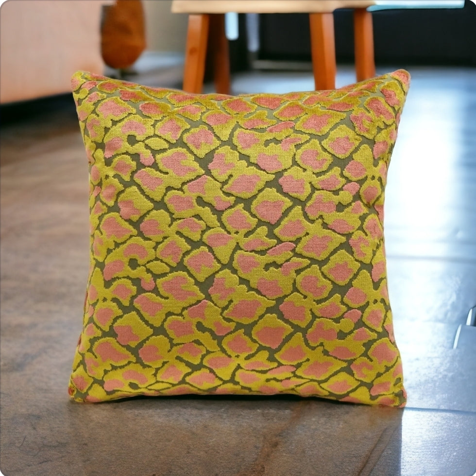 Gwen Pillow